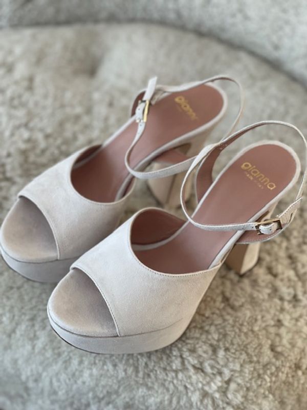 Gianna Meliani plattforms suede nude